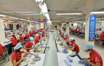 Triển vọng ngành dệt may: Vẫn có tín hiệu tích cực trong dài hạn