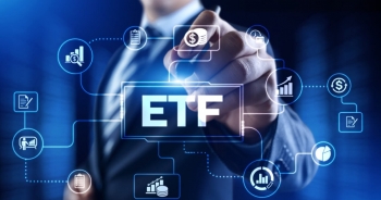 Cổ phiếu nào được các quỹ ETF mua - bán nhiều nhất khi cơ cấu danh mục?