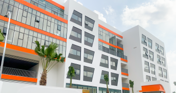 Công ty mẹ của Vicostone đang kinh doanh ra sao