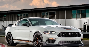 Xếp hạng những chiếc ô tô hộp số sàn nhanh nhất năm 2022