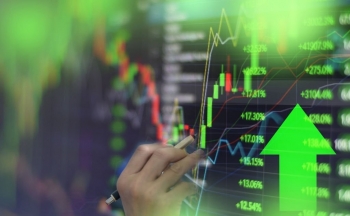 Dự báo VN-Index vượt đỉnh ngắn hạn, VDSC 'gọi tên' một nhóm ngành triển vọng