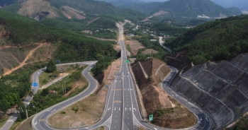 Bộ GTVT cập nhật tiến độ dự án cao tốc Bắc Nam, sân bay Long Thành