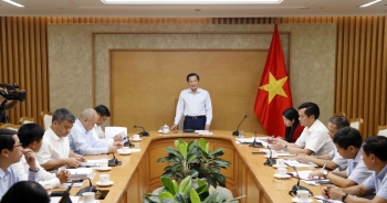 Chỉ đạo cấp bách phân bổ vốn phòng chống sạt lở bờ sông, bờ biển