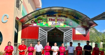 Xây thư viện xanh, TNS Holdings mang niềm vui đọc sách cho trẻ thơ