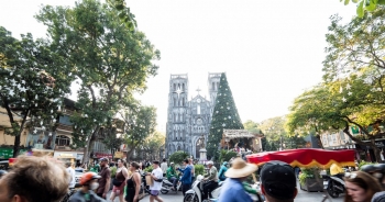 Hà Nội rộn ràng không khí đón Giáng sinh sớm
